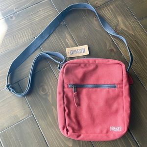 Duluth Trading Co Canvas Travel Zip-top Sling Bag